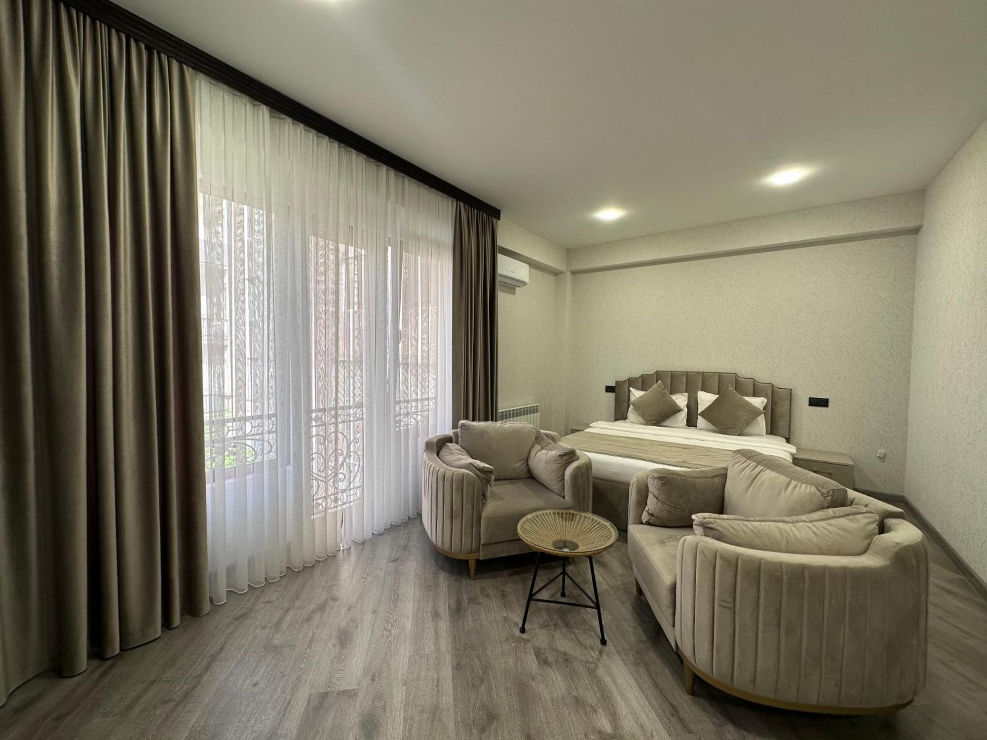 Hotel Royal Renaysance Erywań Pokój zdjęcie